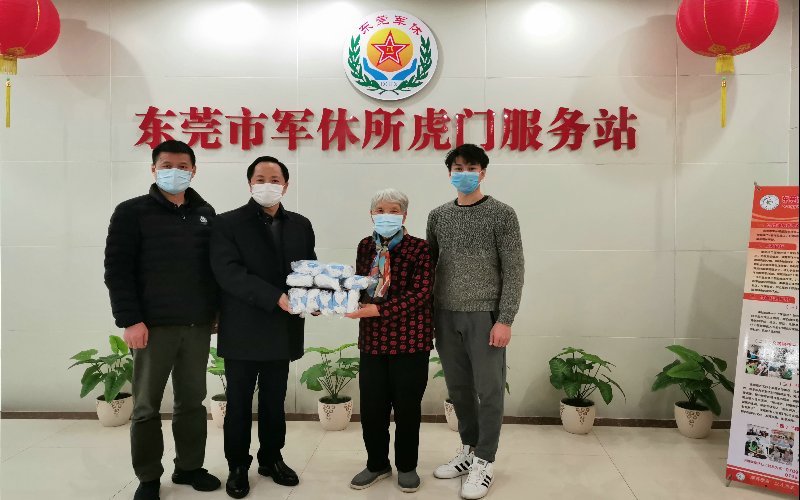 父母一方為深圳市戶(hù)籍的