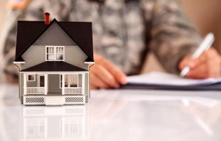 借貸人要求開(kāi)發(fā)商對(duì)該商品房予以回購(gòu)