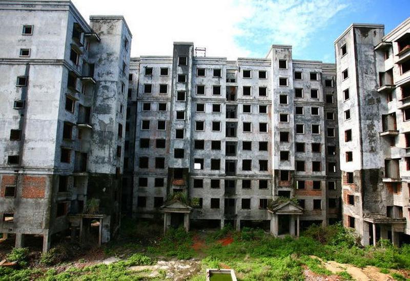 殊不知回遷房已經成了爛尾樓